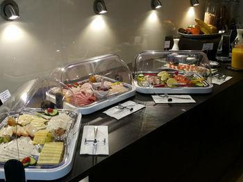 Go2bed Hotel&restaurant / Basel Hotel Weil am Rhein